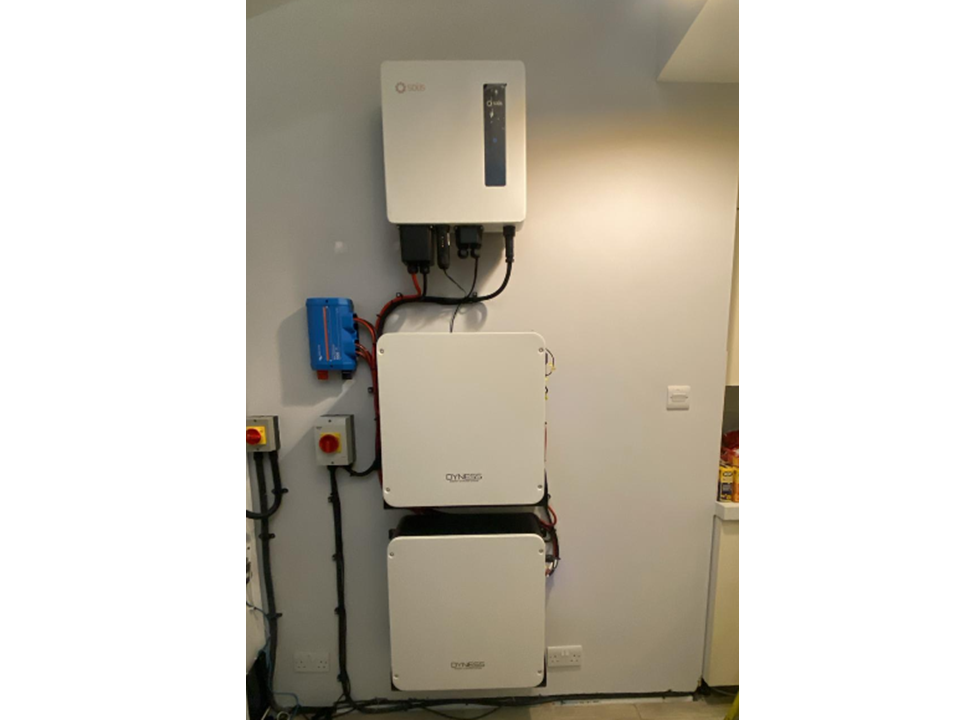 Solis 6kW AC | Dyness 2 X 5.12kWh battery | GU52 6EF