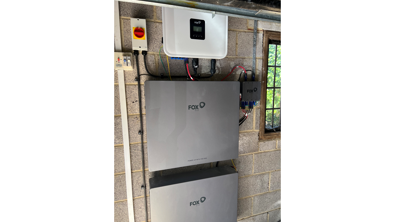 Fox ES 10kW hybrid & 2 X FOX ESS EP11 10.24kWh battery