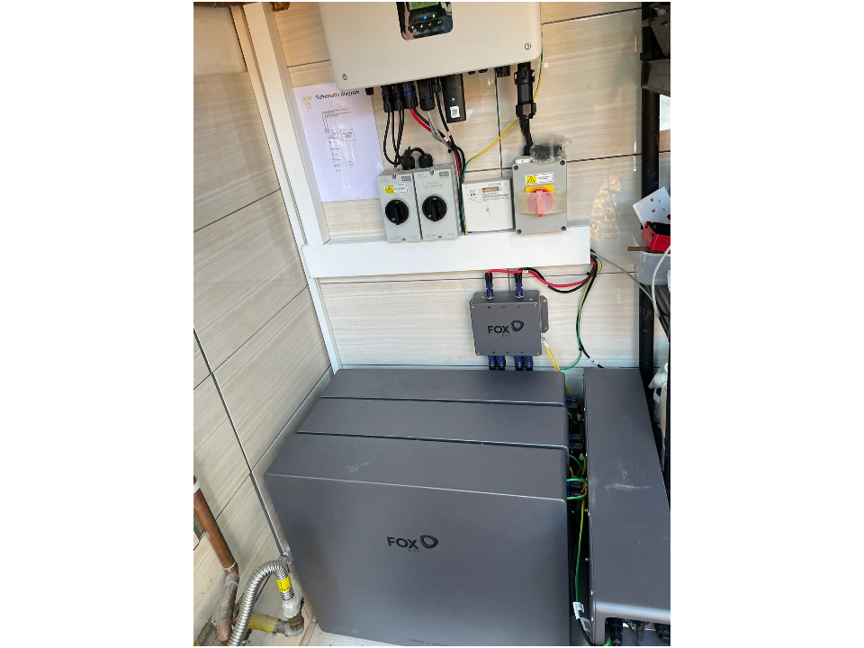 Fox ESS  | 10.36kWh EP11 batteries | WD17 4LL