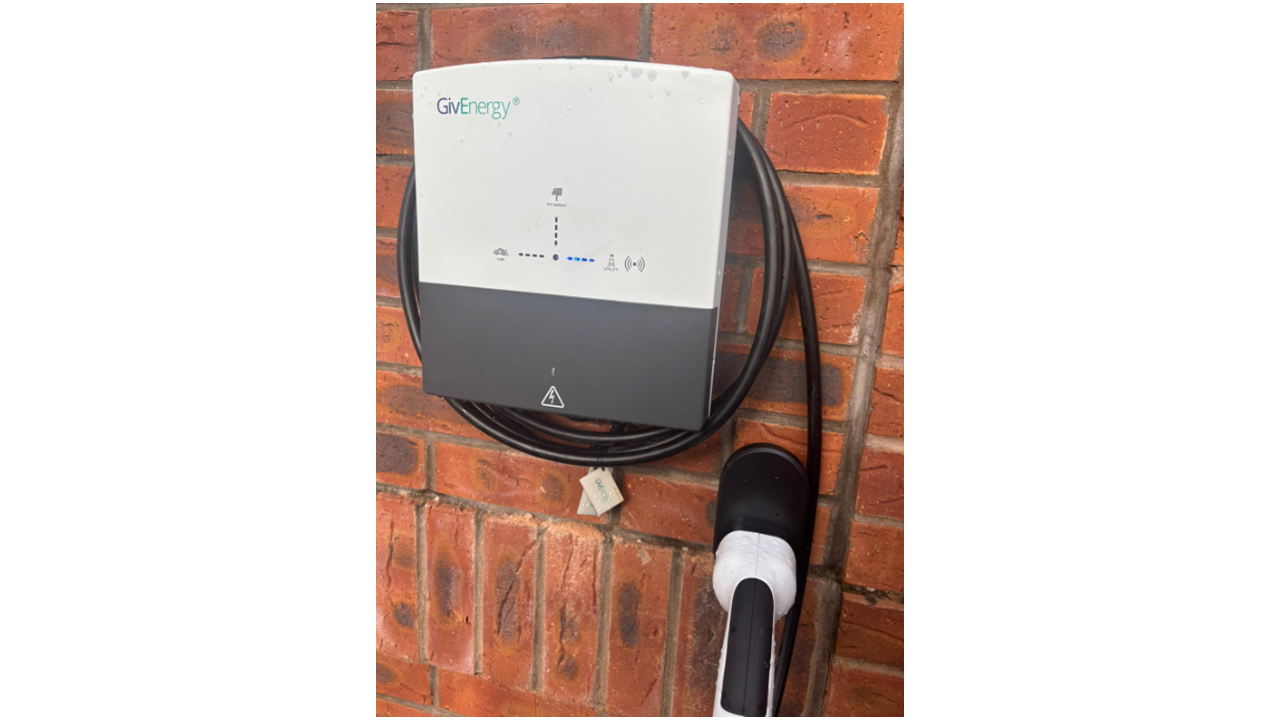Givenergy All In One 6kW Ac | 13.5kWh battery | WV5 7HS