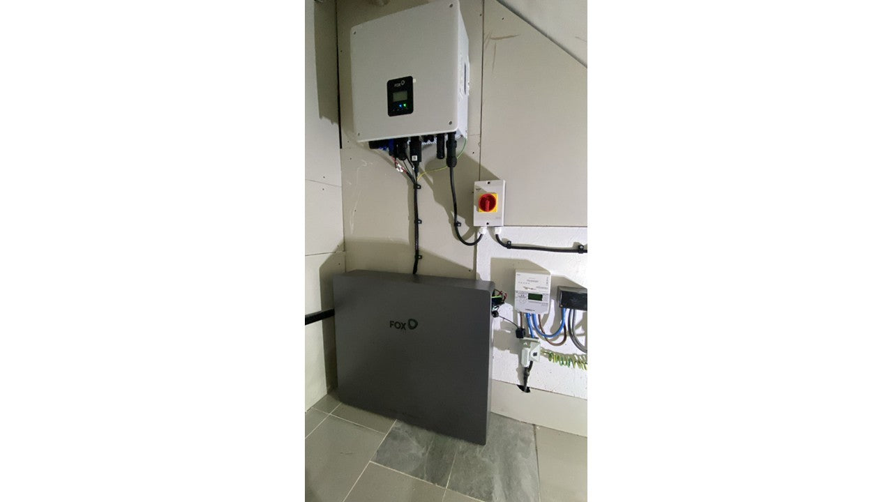 Fox ESS 6kW Hybrid | 10.24kWh EP11 batteries | SL3 7TU